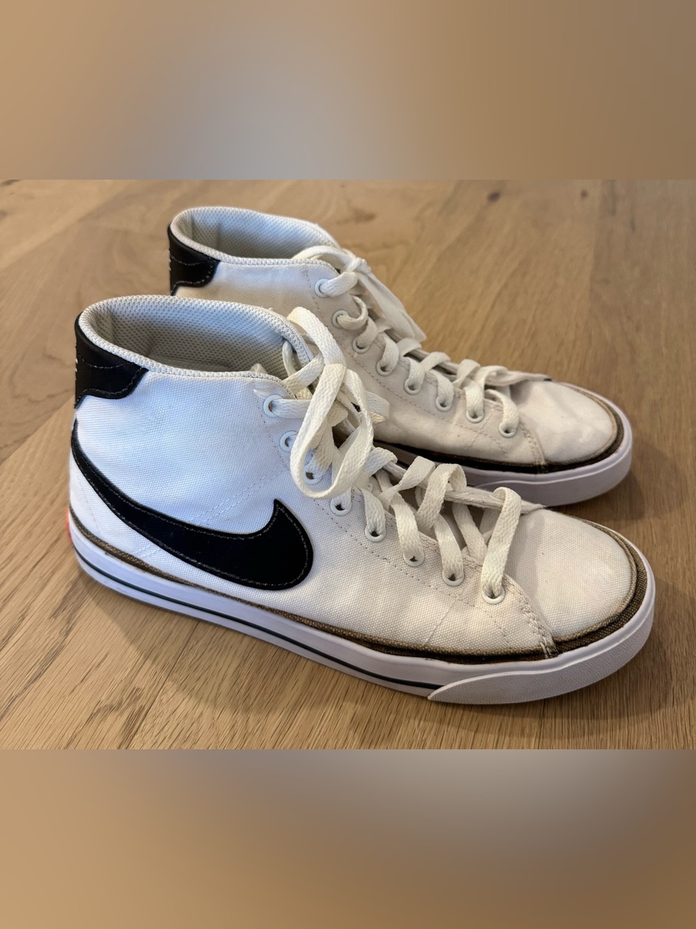Nike Women’s Court Legacy Canvas Mid Sneakers - Size 8.5